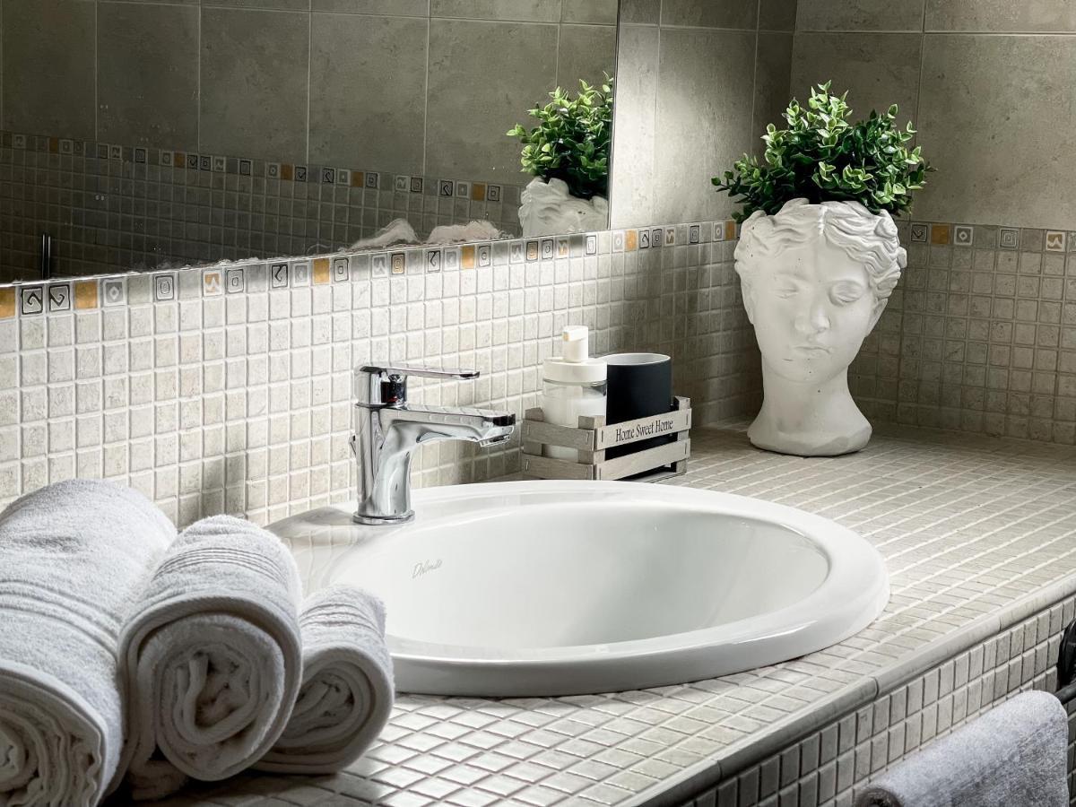 Sestio House Apartment Рим Екстериор снимка